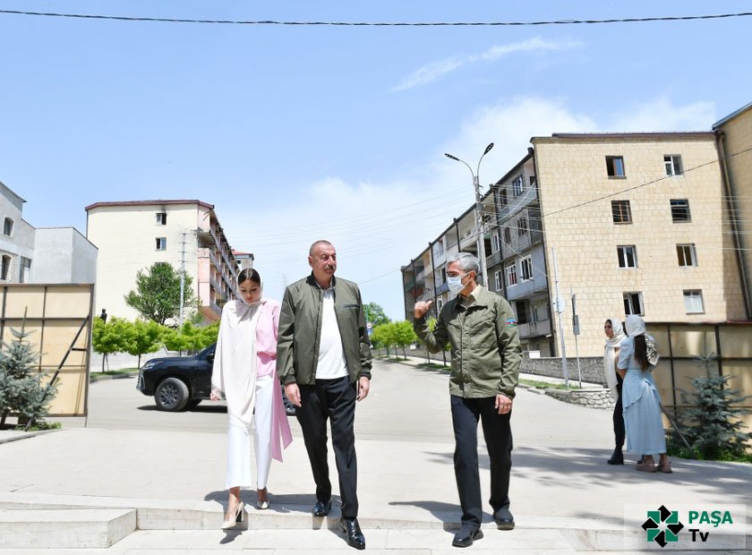 Prezident İlham Əliyev Şuşada Yuxarı Gövhərağa məscidində olub