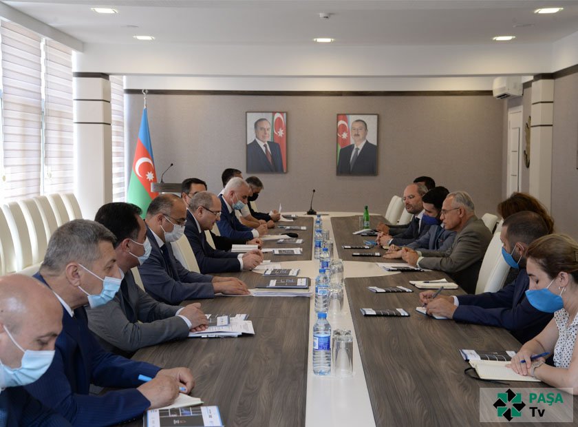 DSK sədri Tahir Budaqov BMT-nin Azərbaycan Respublikasındakı Rezident Əlaqələndiricisi Qulam İsakzai ilə görüşüb.