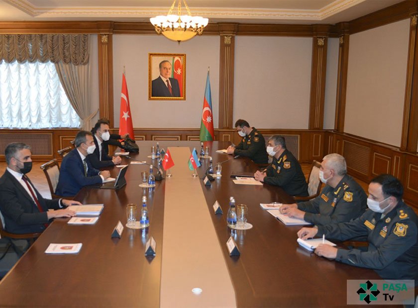 Müdafiə naziri ASELSAN şirkətinin idarə heyətinin sədri ilə görüşüb