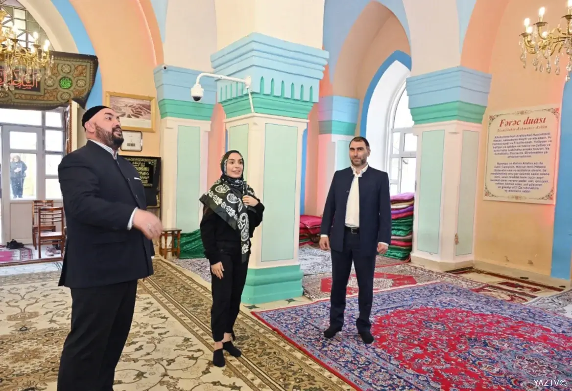 Leyla Əliyeva Qubada "Səkinə xanım" məscidini ziyarət edib